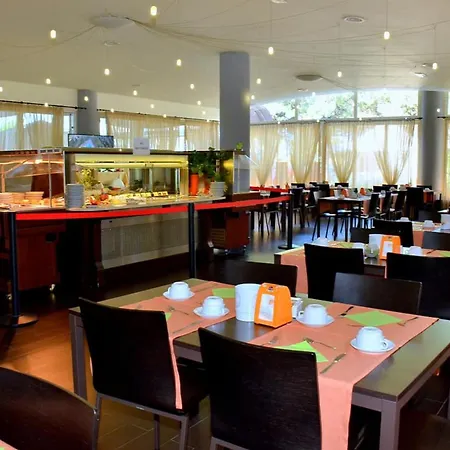 Peaceful With A Huge Terrace - Beahost *